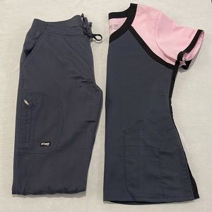 Grey’s Anatomy Scrub Set - Small